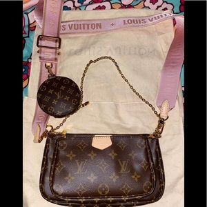 AUTHENTIC Louis Vuitton purse